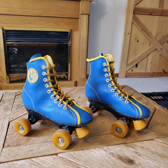 Garfield Other National Vintage Garfield The Cat Roller Skates Blue